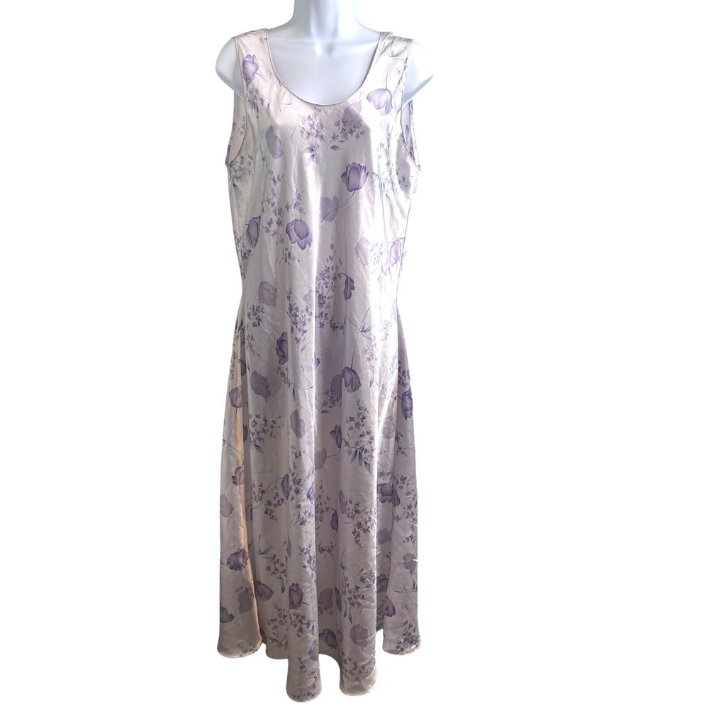 TALBOTS Womens White Purple Floral Satin Nightgown Sz L Petite Dainty Demure